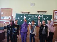 Едины духом все народы!